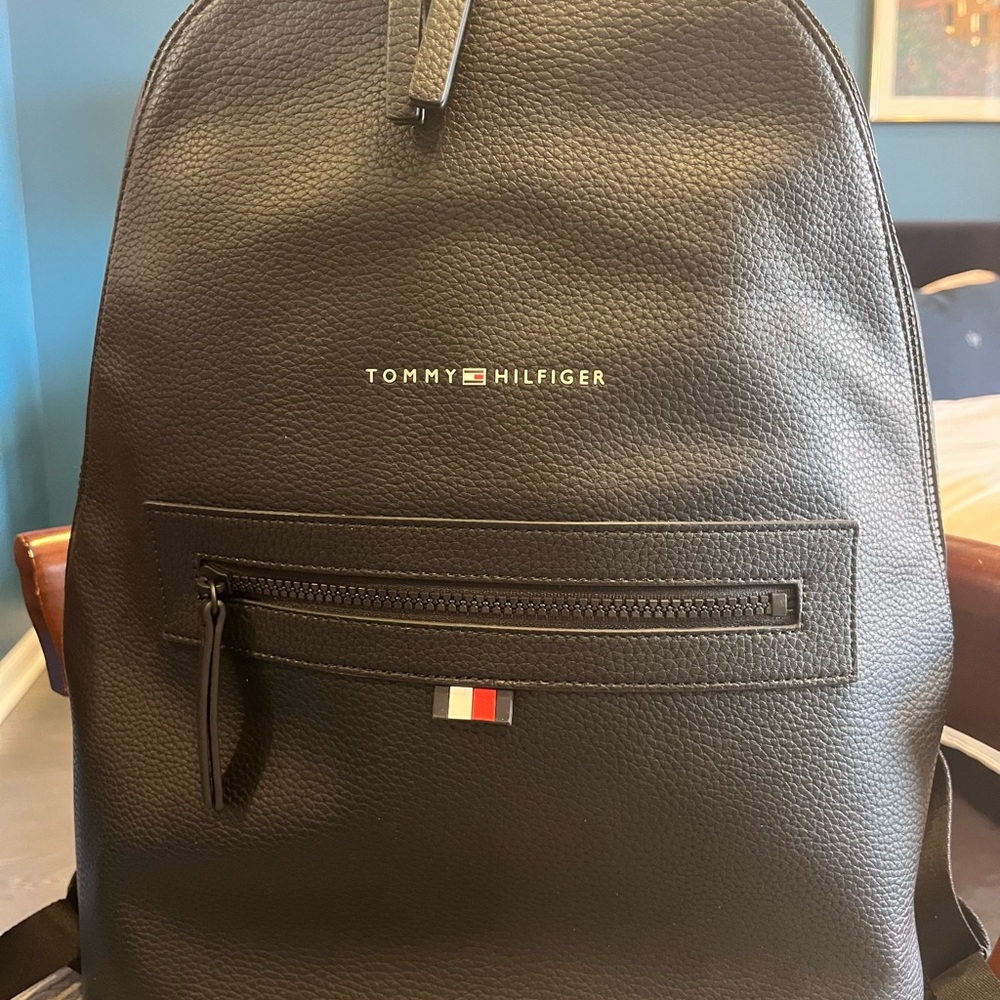Tommy Hilfiger Black Backpack with Textured Leather and Flag Detail